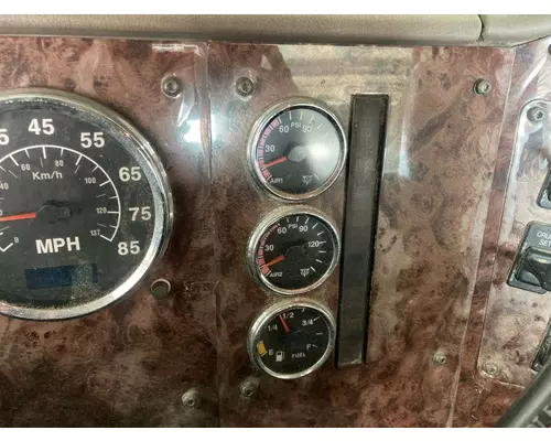International 9200 Dash Assembly