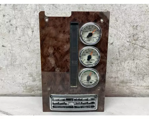 International 9200 Dash Assembly