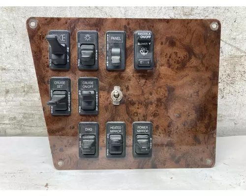 International 9200 Dash Assembly