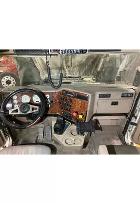 International 9200 Dash Assembly