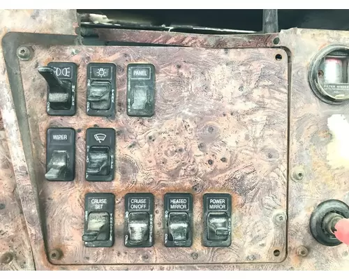 Dash Assembly International 9200 Vander Haags Inc Cb
