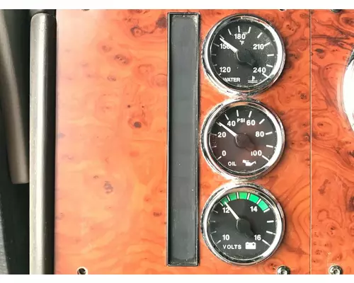 International 9200 Dash Assembly