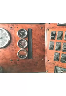 International 9200 Dash Assembly