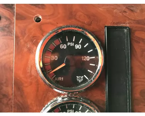 International 9200 Dash Assembly