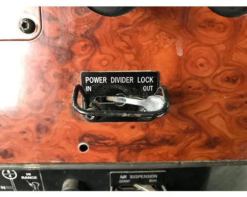 International 9200 Dash Assembly