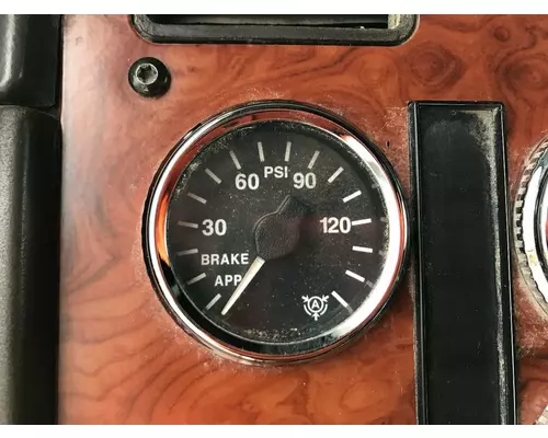 International 9200 Dash Assembly