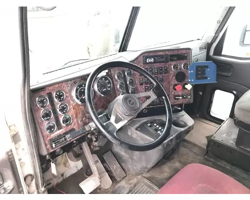 International 9200 Dash Assembly