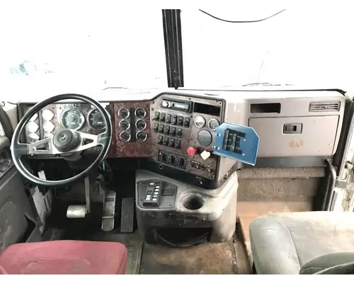 International 9200 Dash Assembly