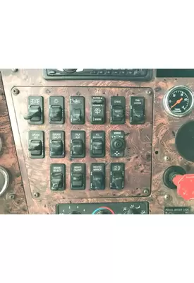 International 9200 Dash Assembly