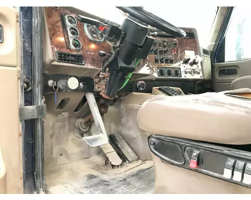 International 9200 Dash Assembly