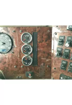 International 9200 Dash Assembly