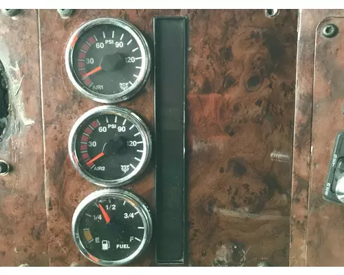 International 9200 Dash Assembly