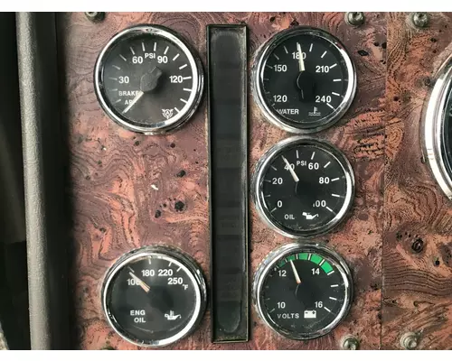 International 9200 Dash Assembly
