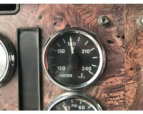 International 9200 Dash Assembly