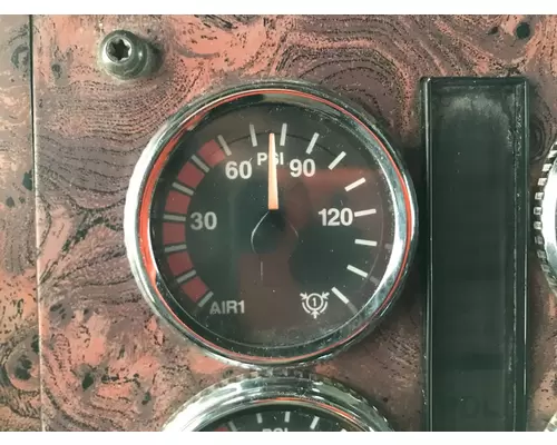 International 9200 Dash Assembly