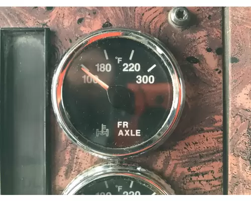 International 9200 Dash Assembly