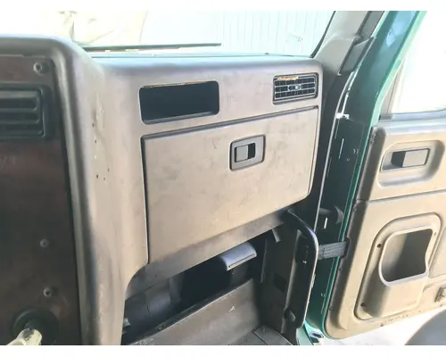 International 9200 Dash Assembly