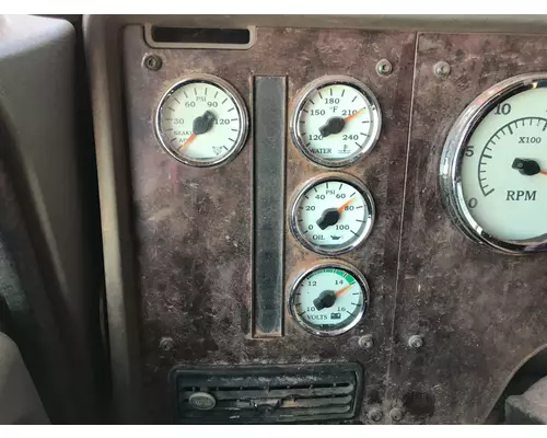 International 9200 Dash Assembly