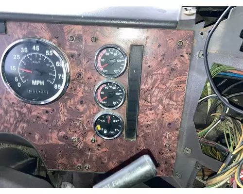 International 9200 Dash Assembly