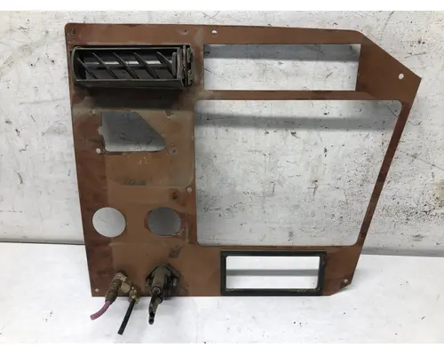 International 9200 Dash Assembly