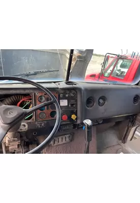 International 9200 Dash Assembly