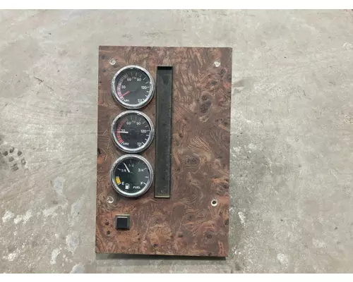 International 9200 Dash Assembly