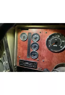 International 9200 Dash Panel