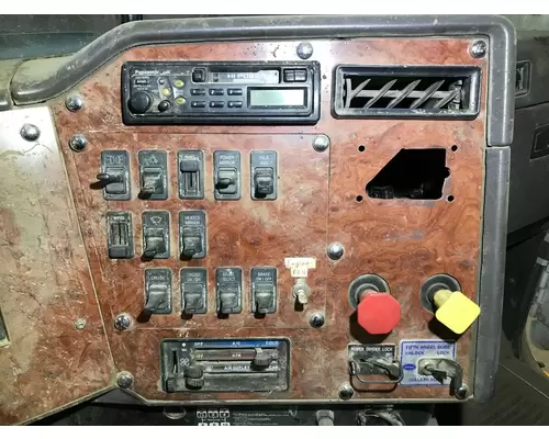 International 9200 Dash Panel