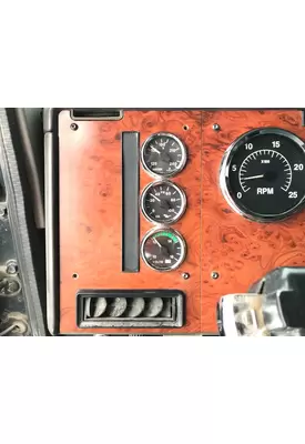 International 9200 Dash Panel