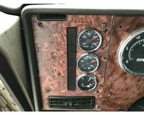 International 9200 Dash Panel