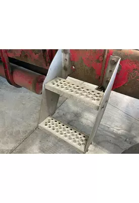 International 9200 Engine Brackets, Misc.