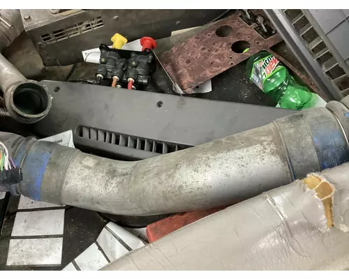 International 9200 Engine Misc. Parts