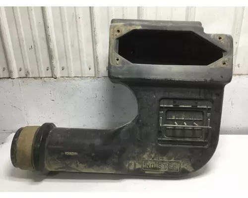 International 9200 Engine Misc. Parts