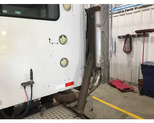 International 9200 Exhaust Assembly