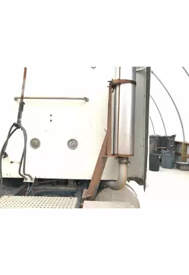 International 9200 Exhaust Assembly