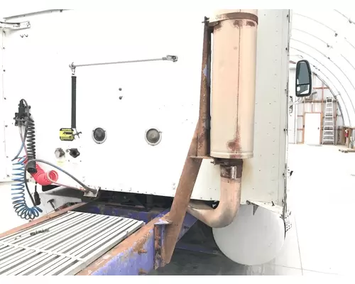 International 9200 Exhaust Assembly