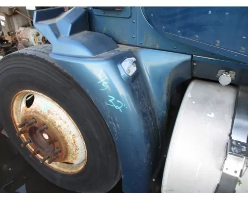Fender Extension INTERNATIONAL 9200 LKQ Heavy Truck - Tampa