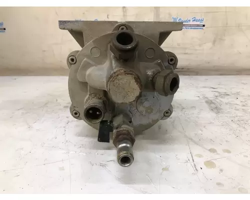 International 9200 Fuel Filter Assembly