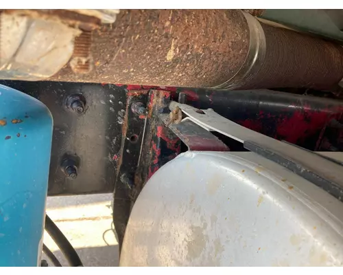International 9200 Fuel Tank Strap