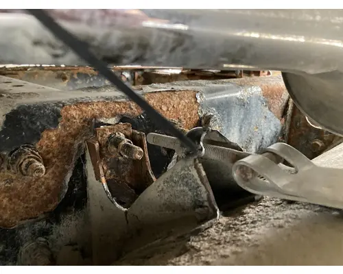 International 9200 Fuel Tank Strap