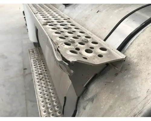 International 9200 Fuel Tank Strap