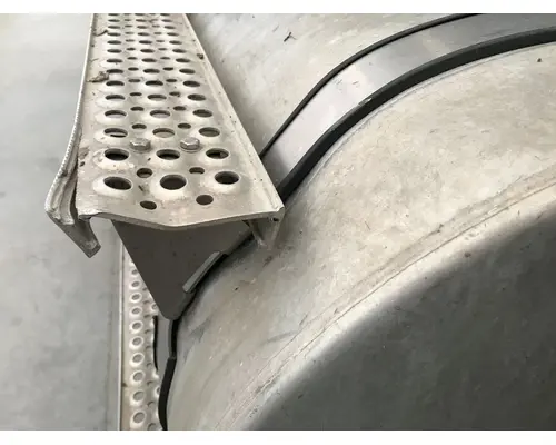 International 9200 Fuel Tank Strap