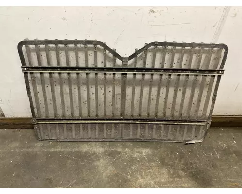 International 9200 Grille