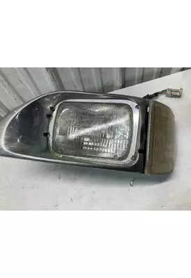 International 9200 Headlamp Assembly