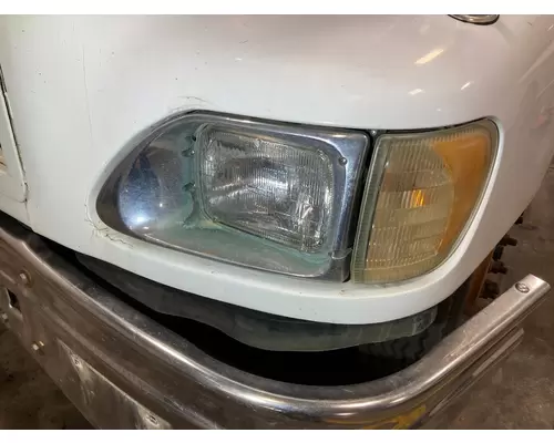 International 9200 Headlamp Assembly