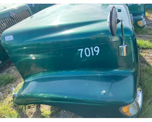 International 9200 Hood