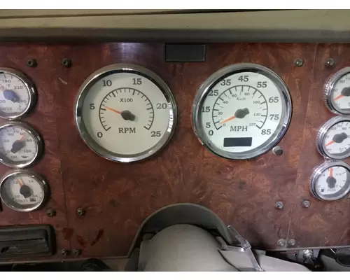 International 9200 Instrument Cluster