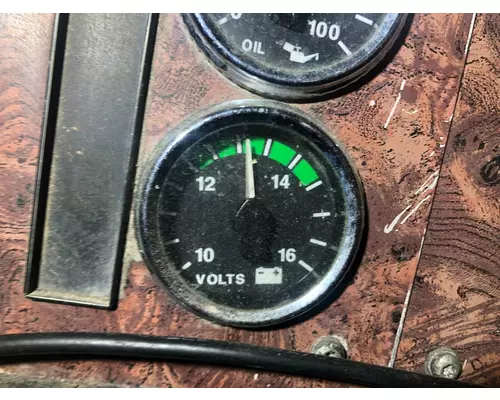 International 9200 Instrument Cluster