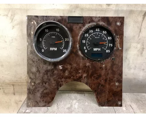 International 9200 Instrument Cluster