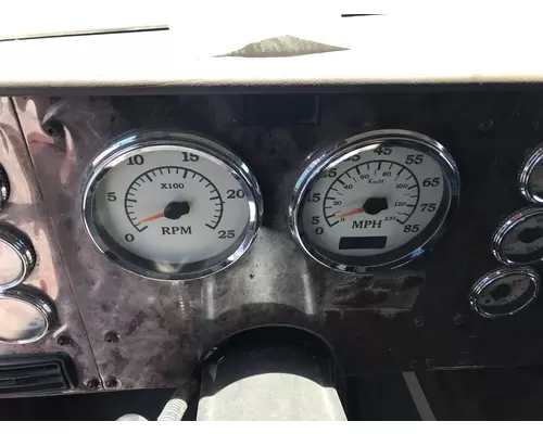 International 9200 Instrument Cluster